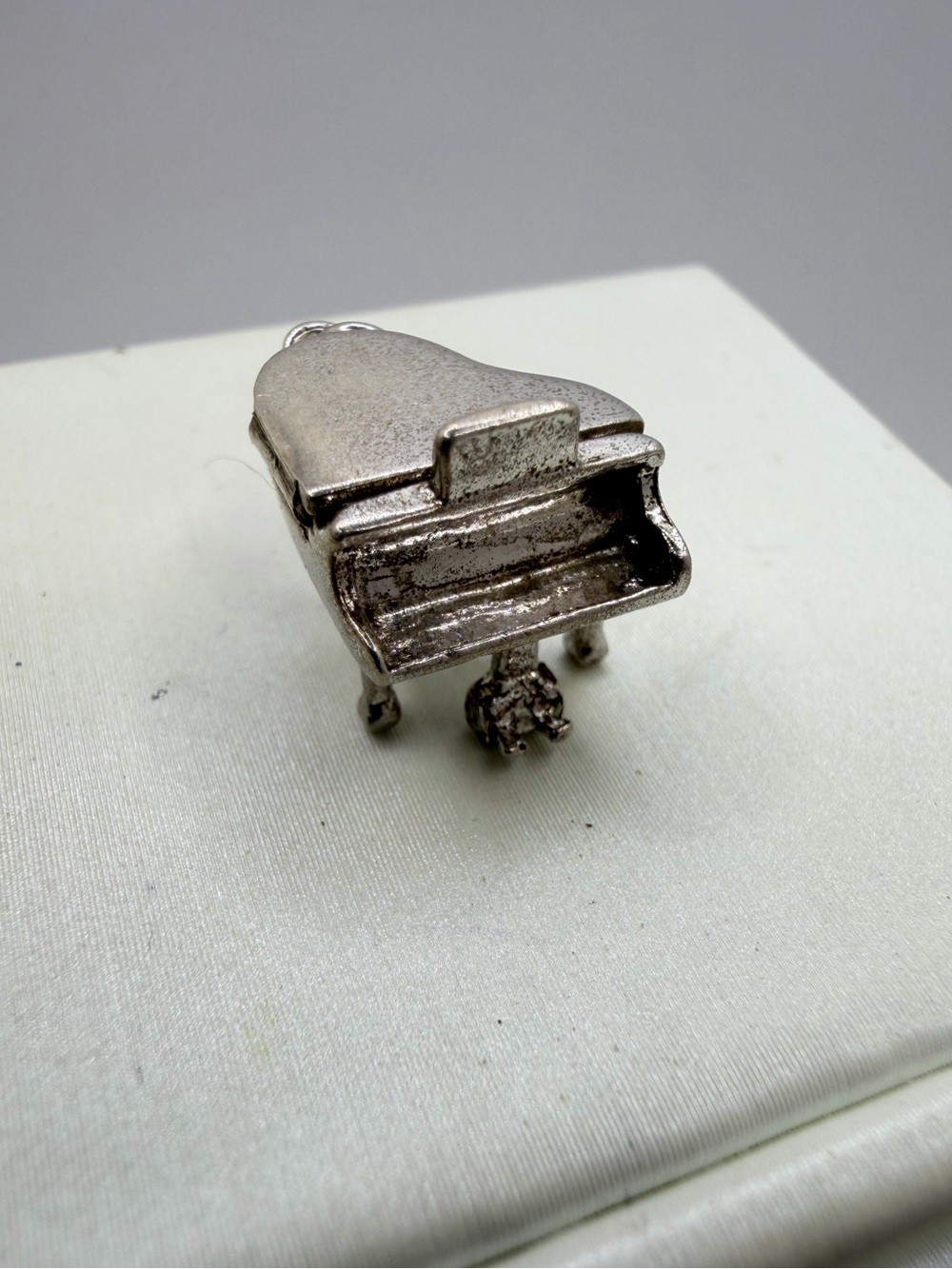 VTG Sterling Silver 3D moveable Grand Piano Charm/Pendant!
